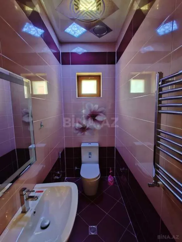 Satılır 5 otaqlı həyət evi 400 m²