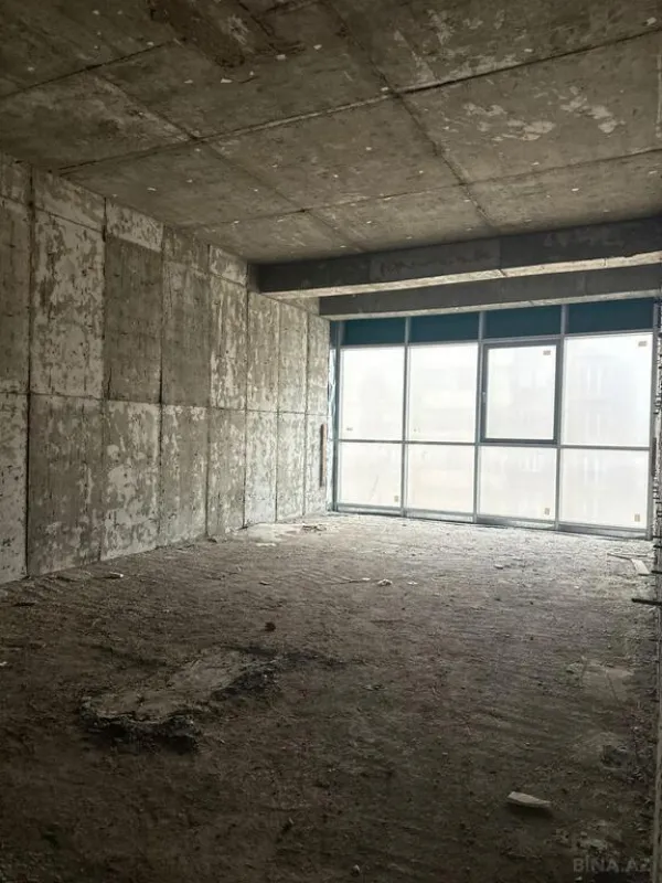 Satılır 4 otaqlı mənzil 224.6 m²