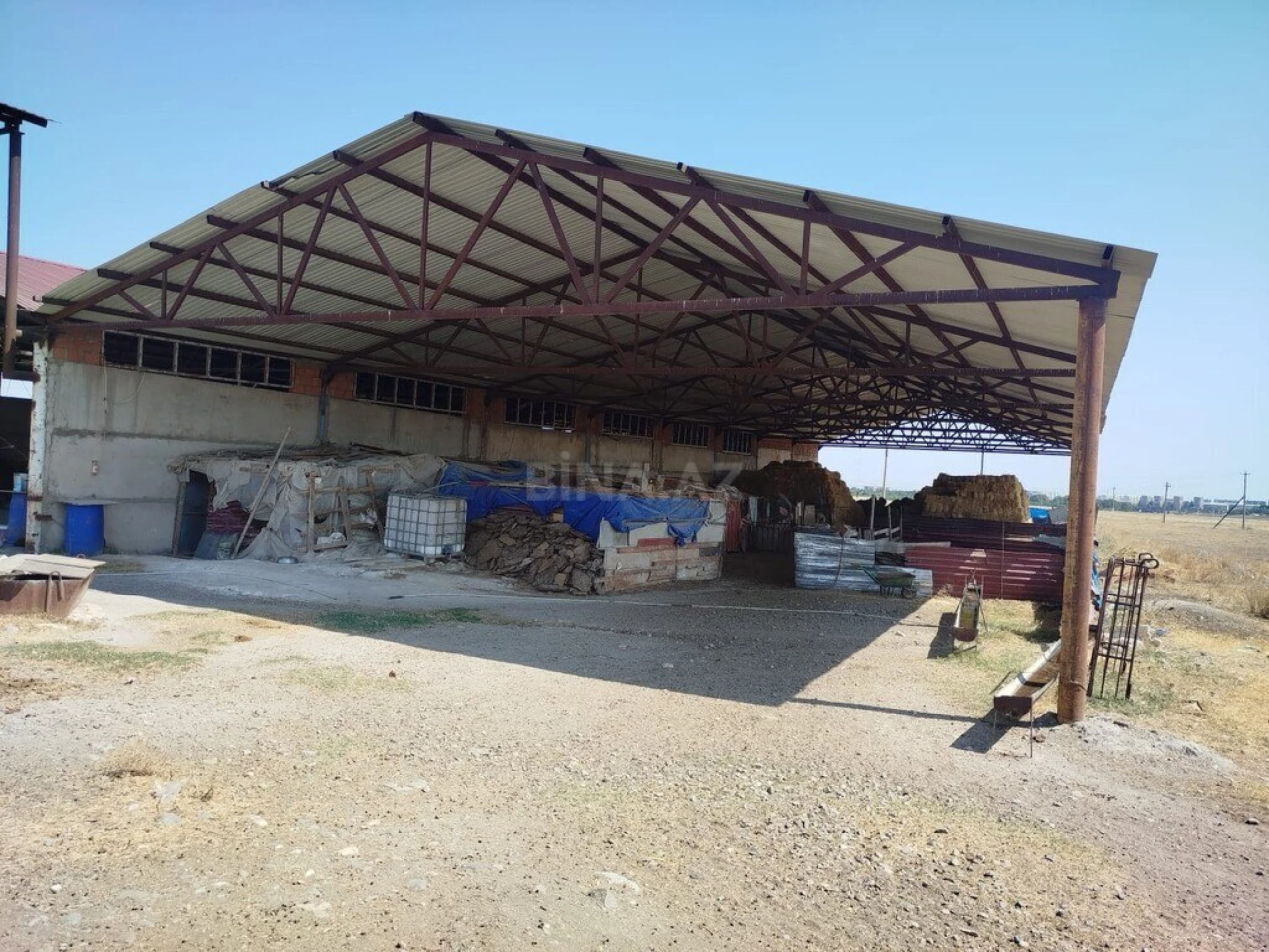 Satılır obyekt 1500 m²