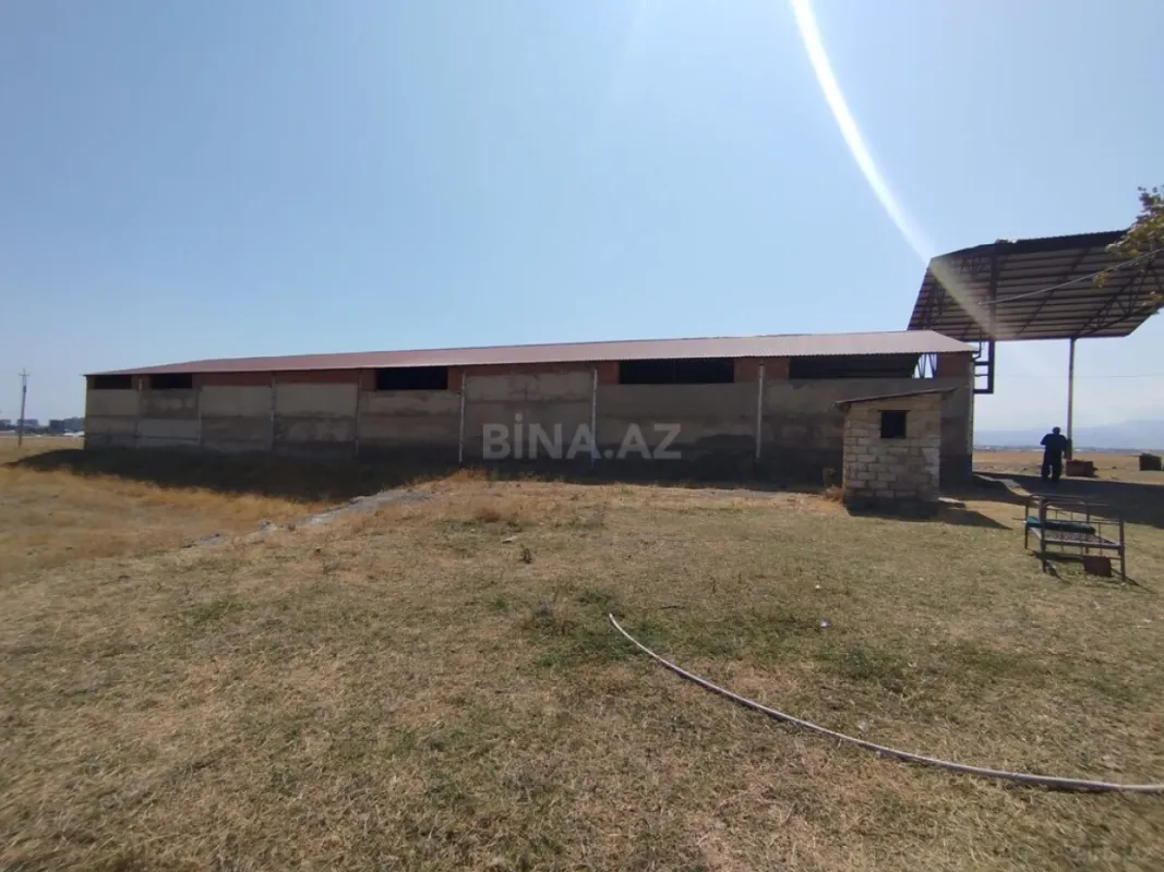 Satılır obyekt 1500 m²