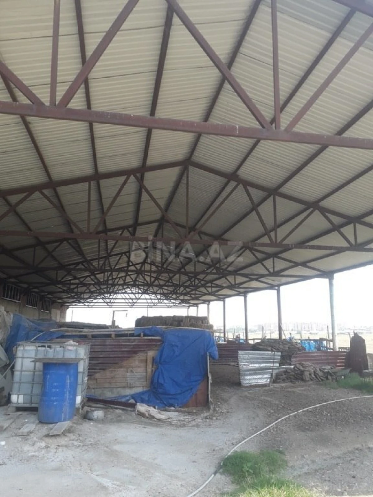 Satılır obyekt 1500 m²