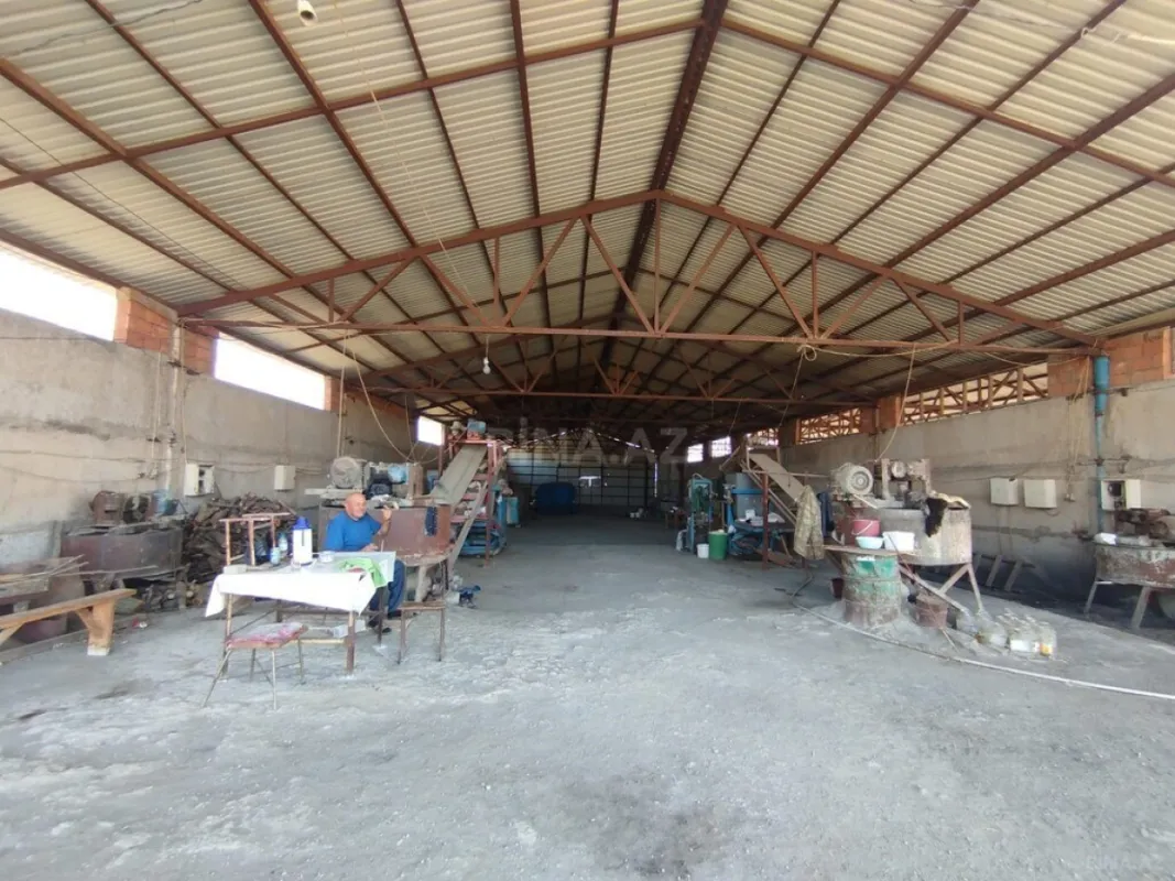 Satılır obyekt 1500 m²