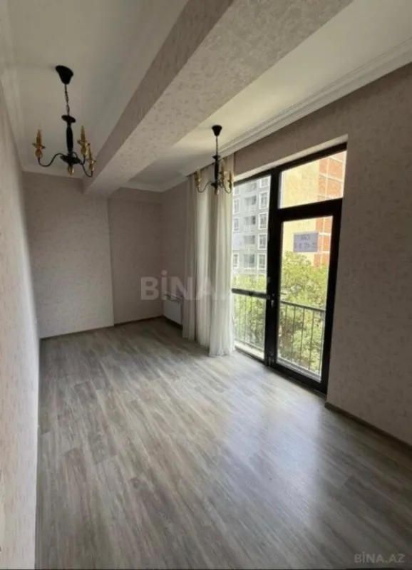 Kirayə verilir 2 otaqlı mənzil 70 m²