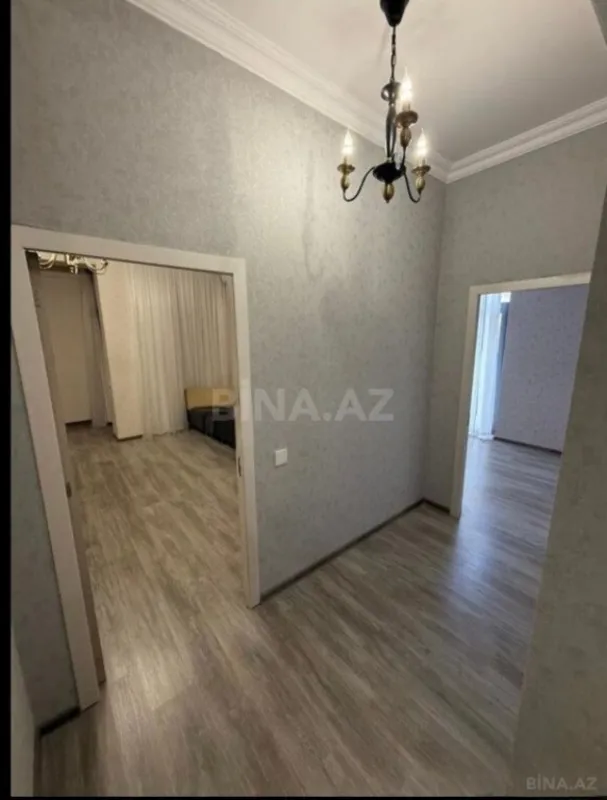 Kirayə verilir 2 otaqlı mənzil 70 m²