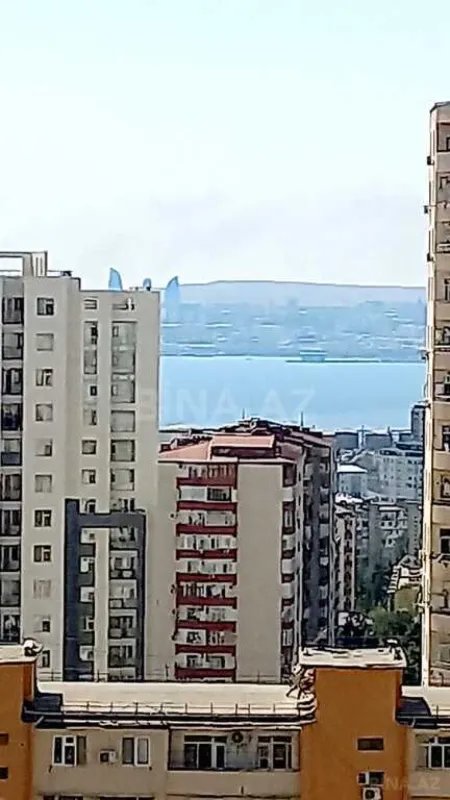 Satılır 2 otaqlı mənzil 72 m²