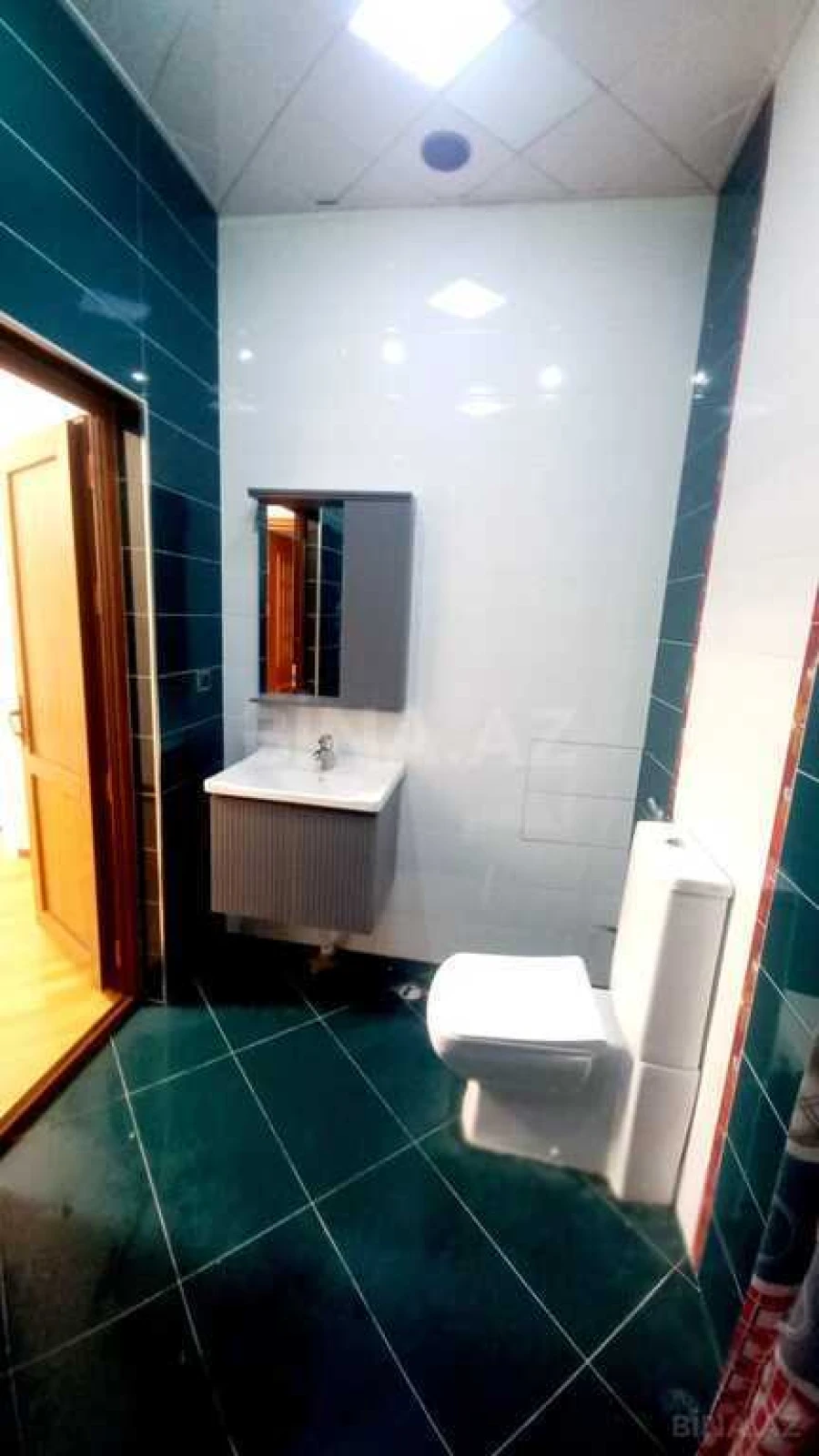 Satılır 2 otaqlı mənzil 72 m²