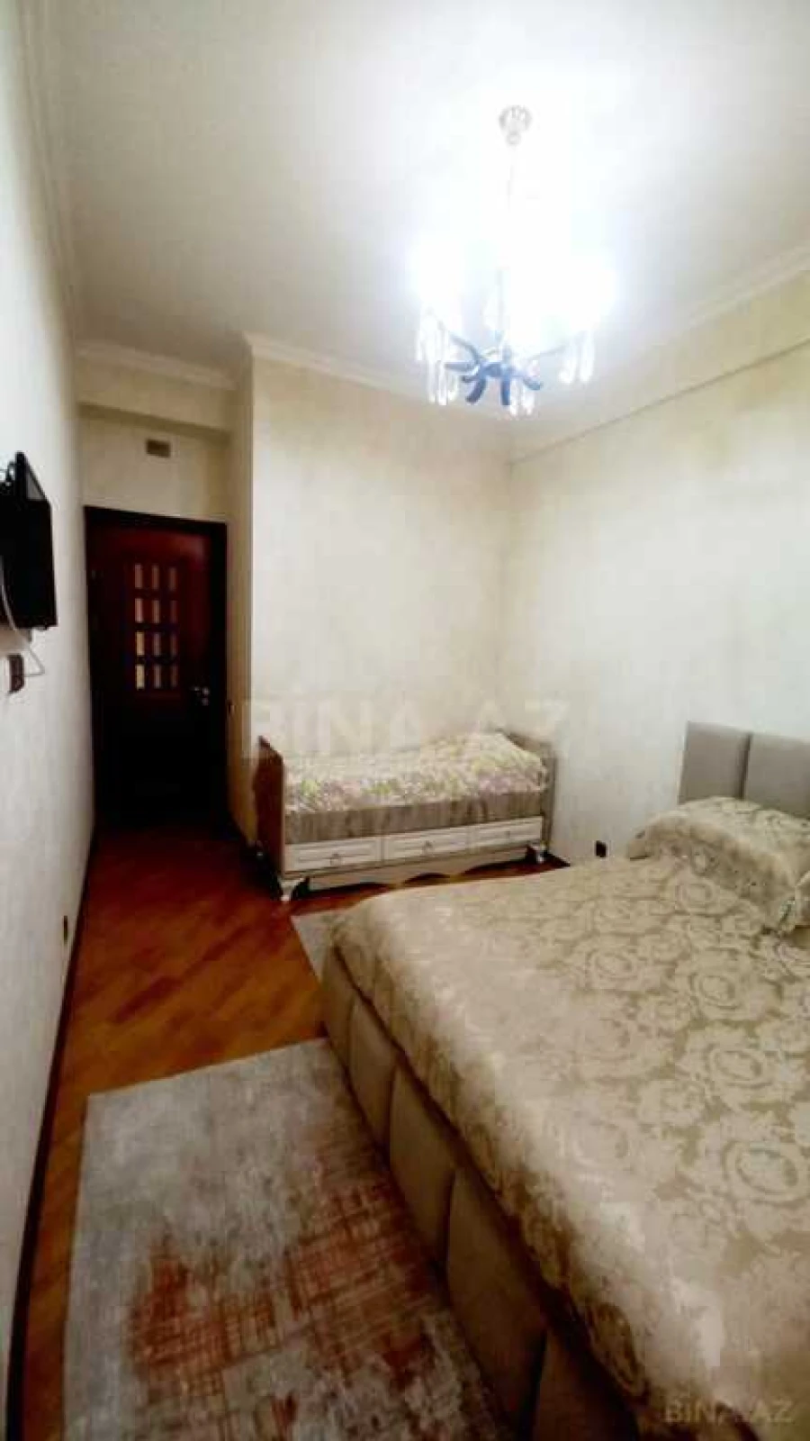 Satılır 2 otaqlı mənzil 72 m²