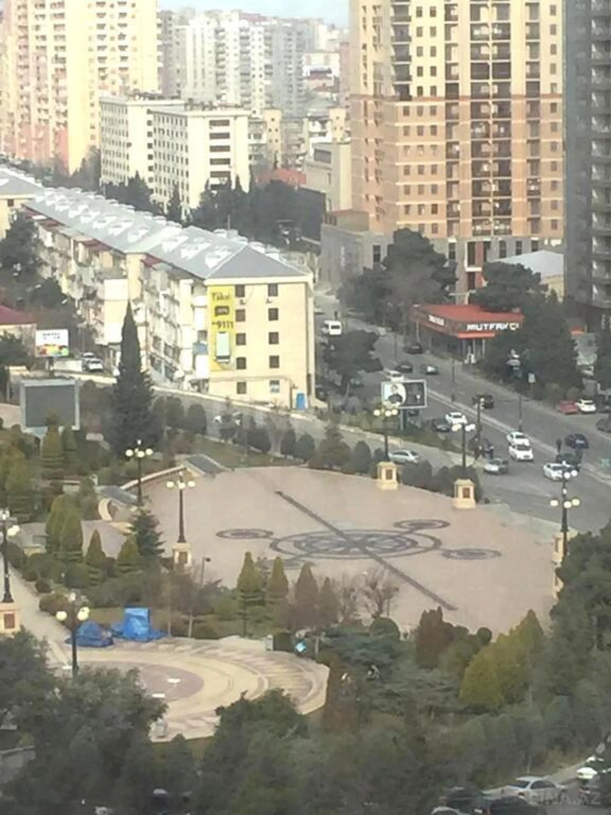 Satılır 5 otaqlı mənzil 200 m²