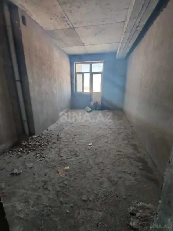 Satılır 5 otaqlı mənzil 200 m²