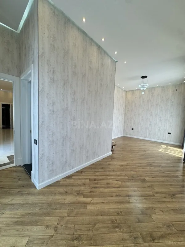 Satılır 6 otaqlı həyət evi 400 m²