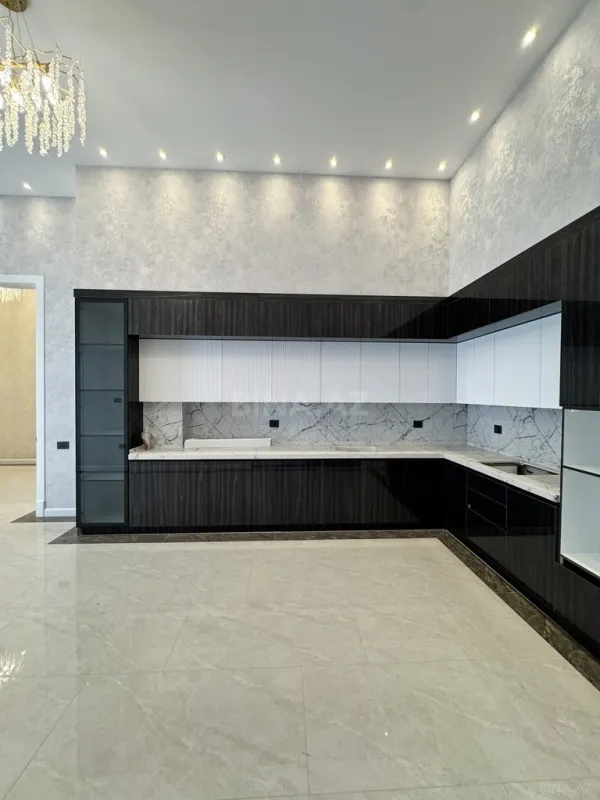 Satılır 6 otaqlı həyət evi 400 m²