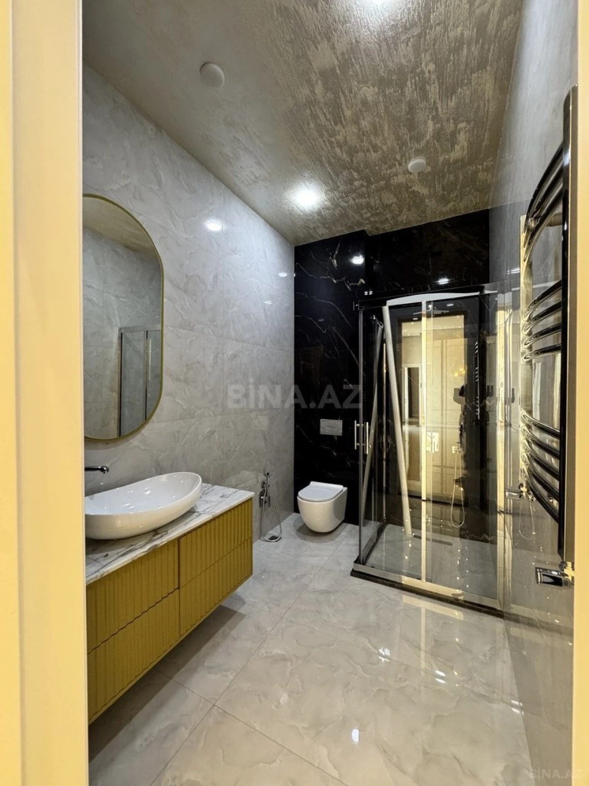 Satılır 6 otaqlı həyət evi 400 m²