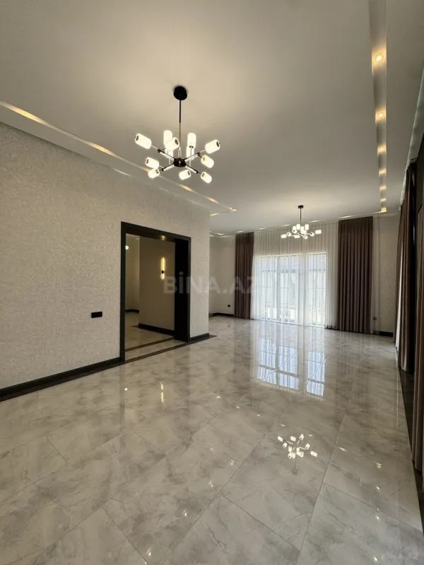 Satılır 6 otaqlı həyət evi 400 m²