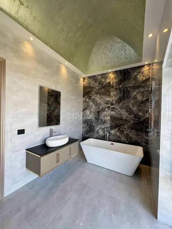 Satılır 7 otaqlı həyət evi 500 m²