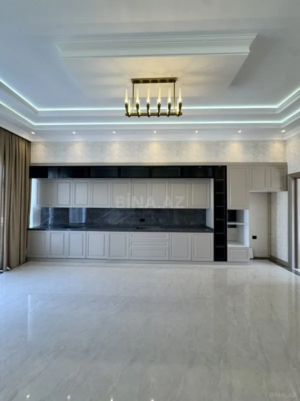 Satılır 7 otaqlı həyət evi 500 m²