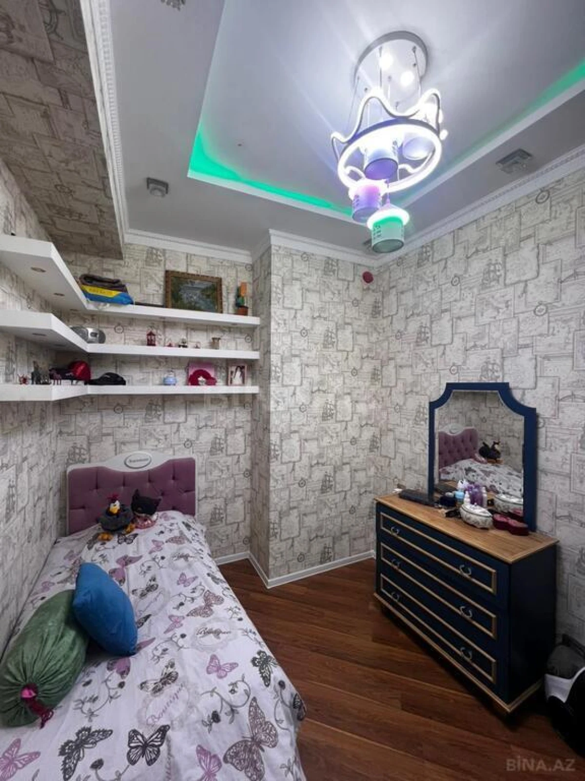 Satılır 3 otaqlı mənzil 83 m²
