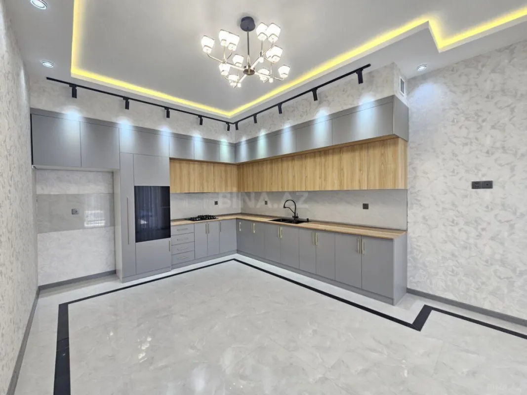 Satılır 4 otaqlı həyət evi 200 m²