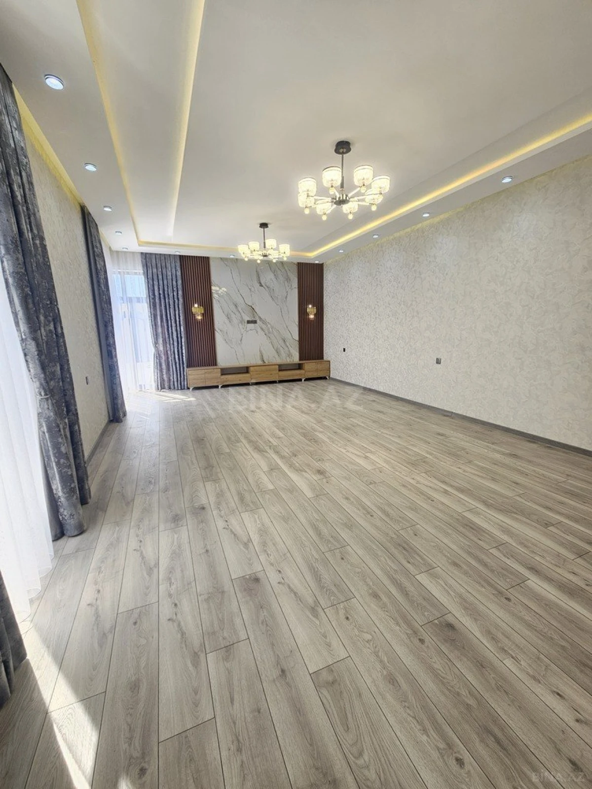 Satılır 4 otaqlı həyət evi 200 m²
