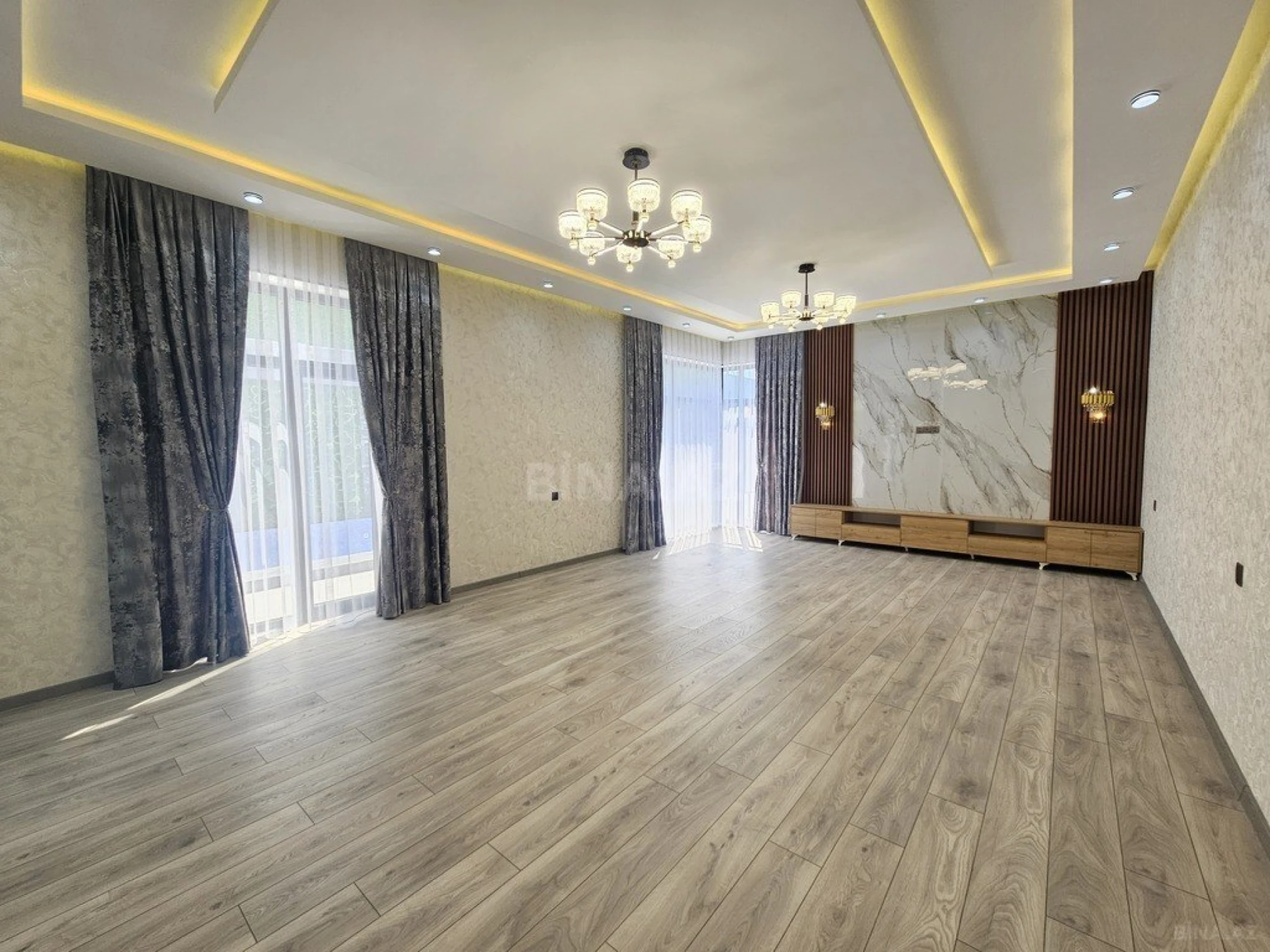 Satılır 4 otaqlı həyət evi 200 m²