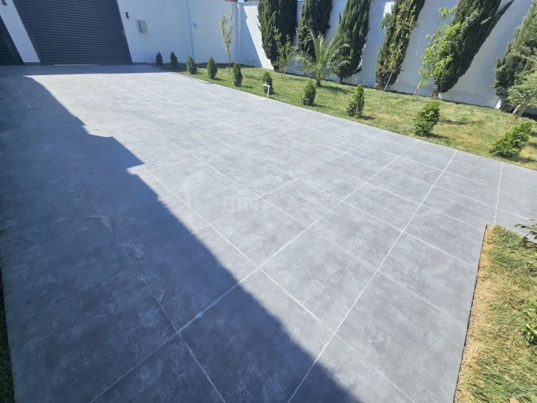 Satılır 4 otaqlı həyət evi 200 m²