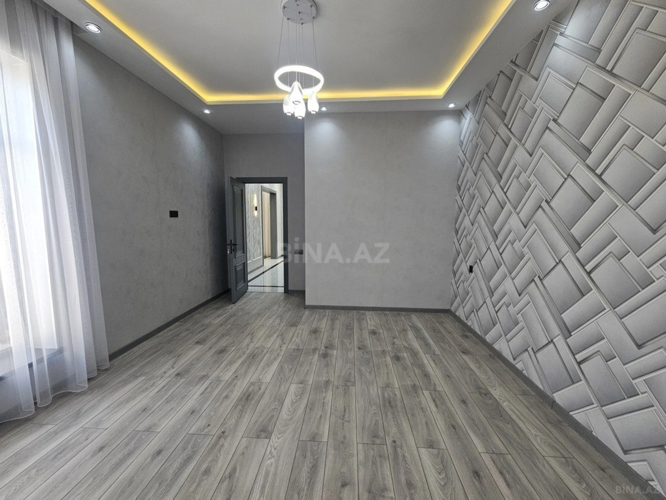 Satılır 4 otaqlı həyət evi 200 m²