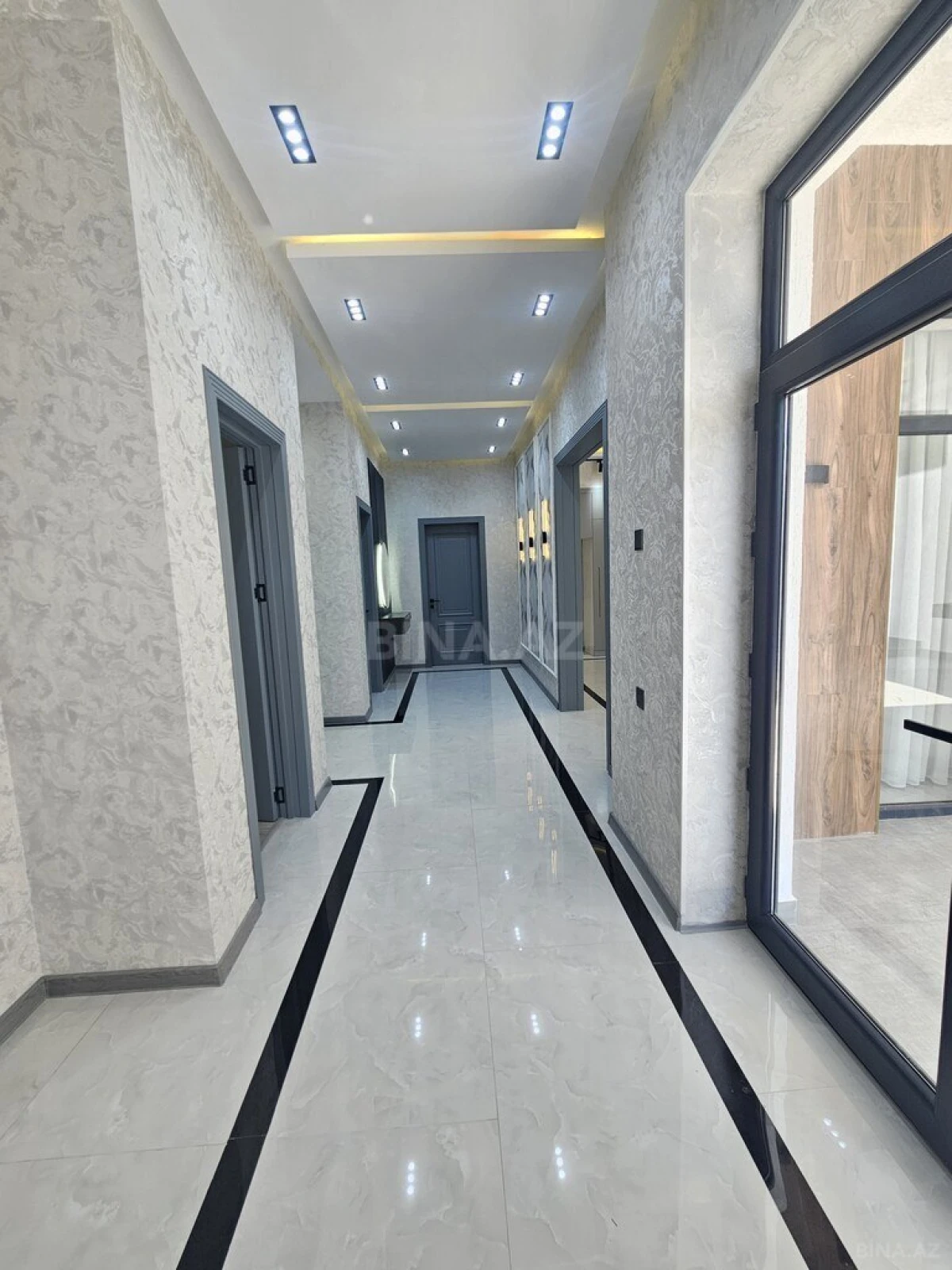 Satılır 4 otaqlı həyət evi 200 m²