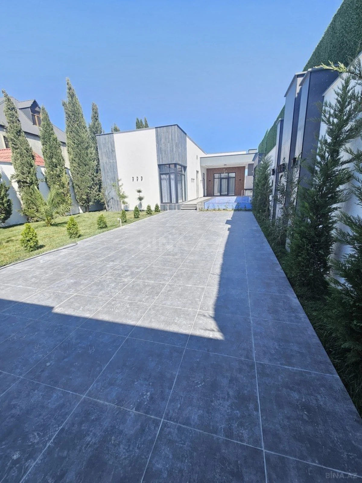 Satılır 4 otaqlı həyət evi 200 m²