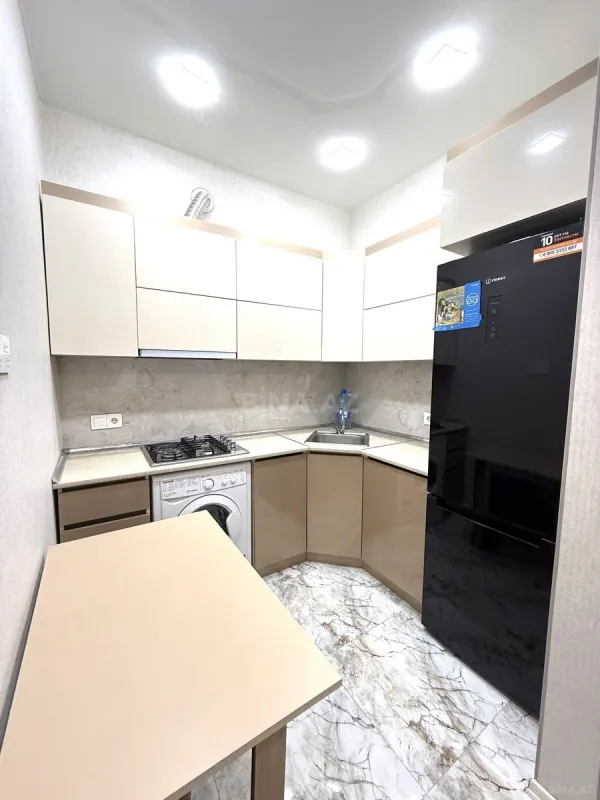 Kirayə verilir 2 otaqlı mənzil 65 m²