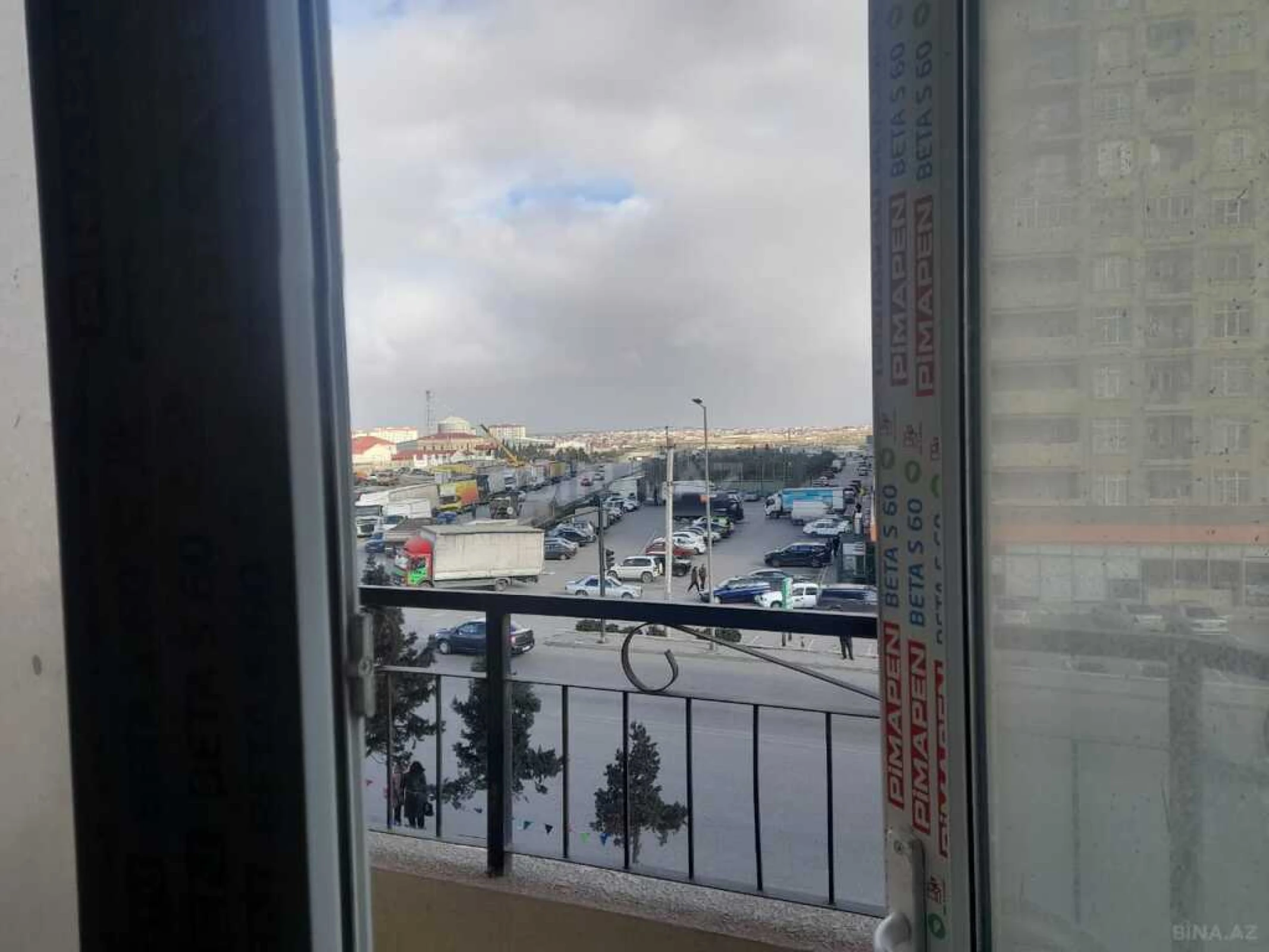 Satılır 3 otaqlı mənzil 123 m²