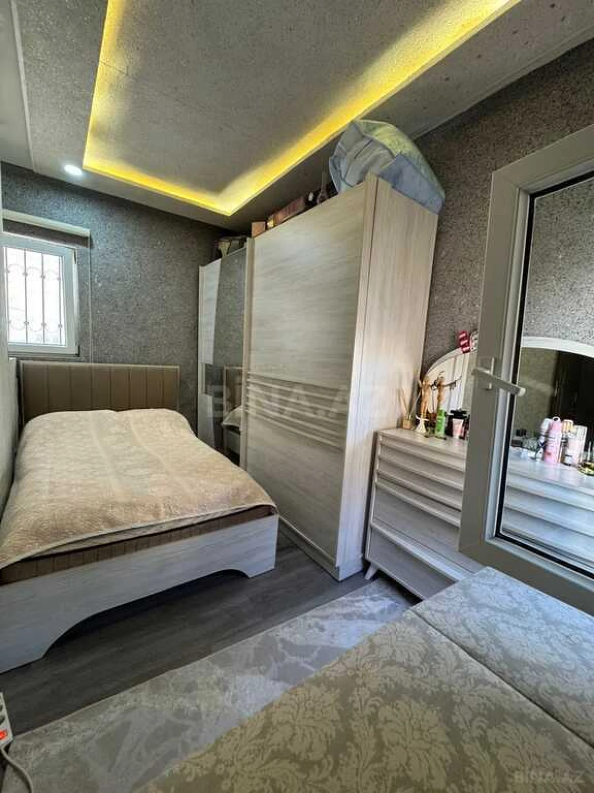 Satılır 3 otaqlı mənzil 55 m²