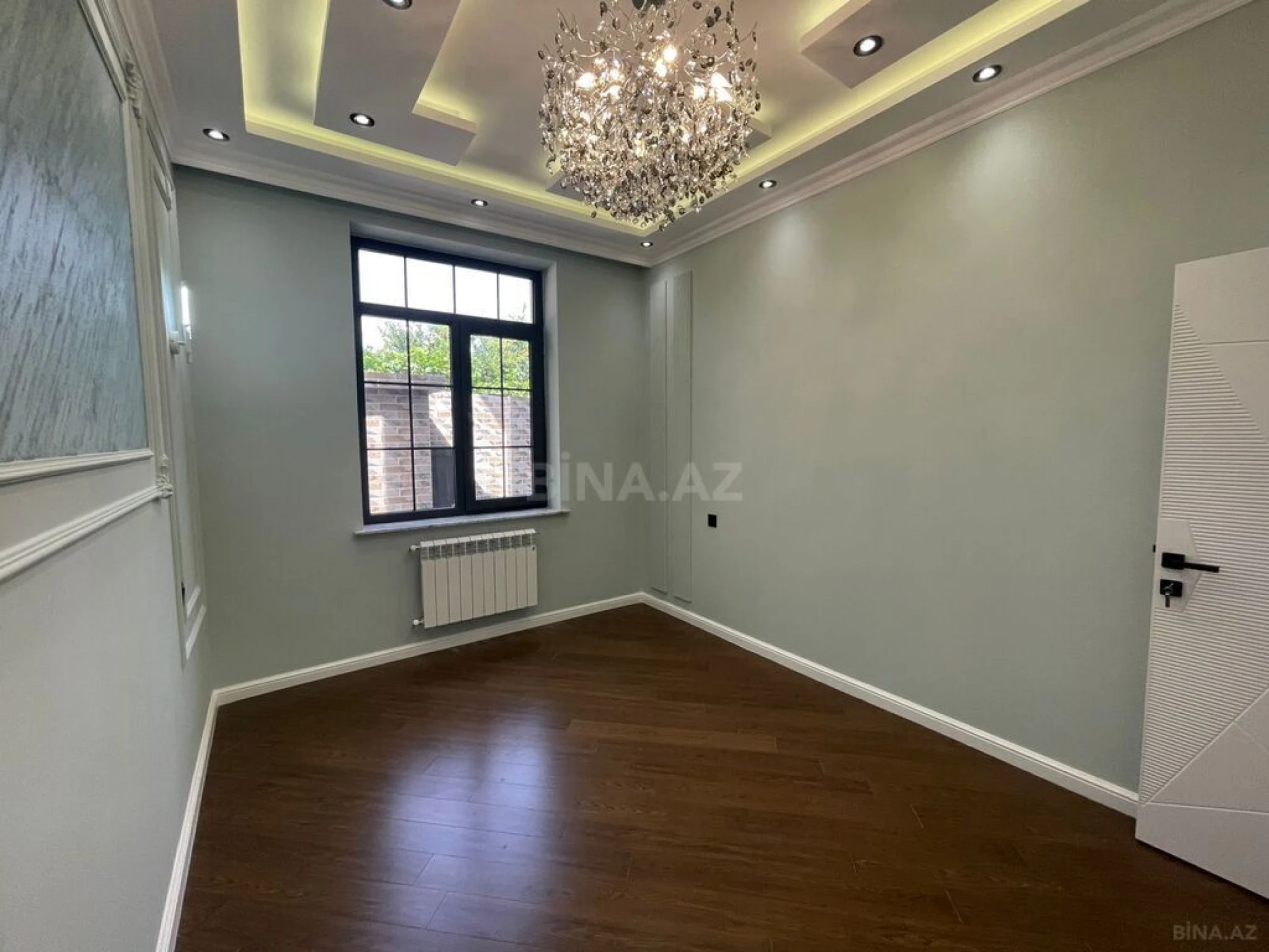 Satılır 6 otaqlı həyət evi 220 m²