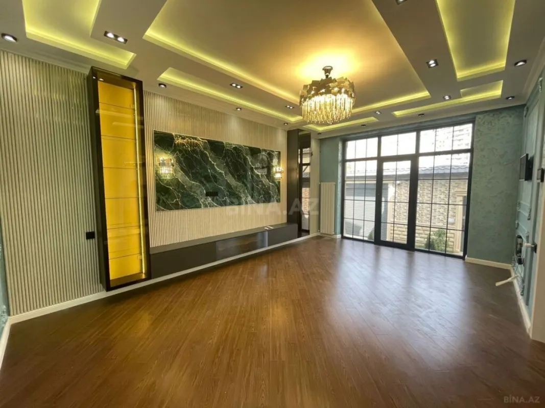 Satılır 6 otaqlı həyət evi 220 m²