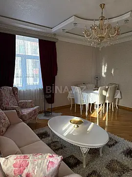 Satılır 3 otaqlı mənzil 147 m²