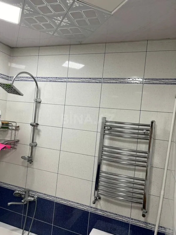 Satılır 3 otaqlı mənzil 147 m²