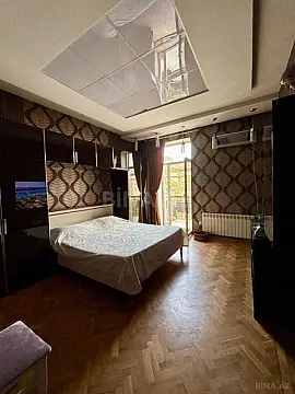 Satılır 3 otaqlı mənzil 115 m²