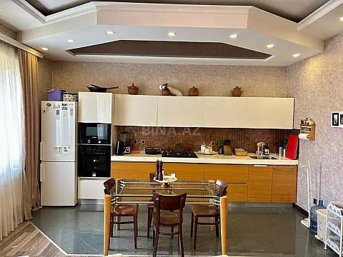 Satılır 3 otaqlı mənzil 115 m²