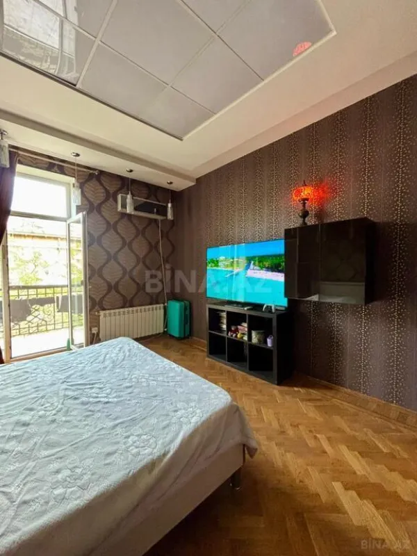 Satılır 3 otaqlı mənzil 115 m²