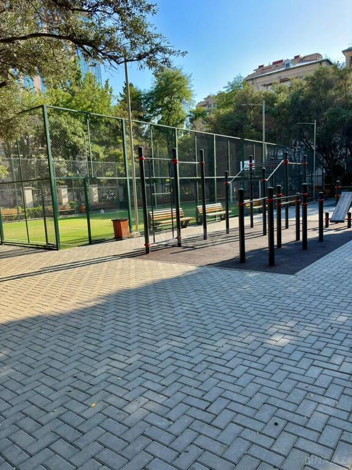 Satılır 3 otaqlı mənzil 115 m²