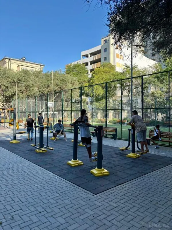 Satılır 3 otaqlı mənzil 115 m²