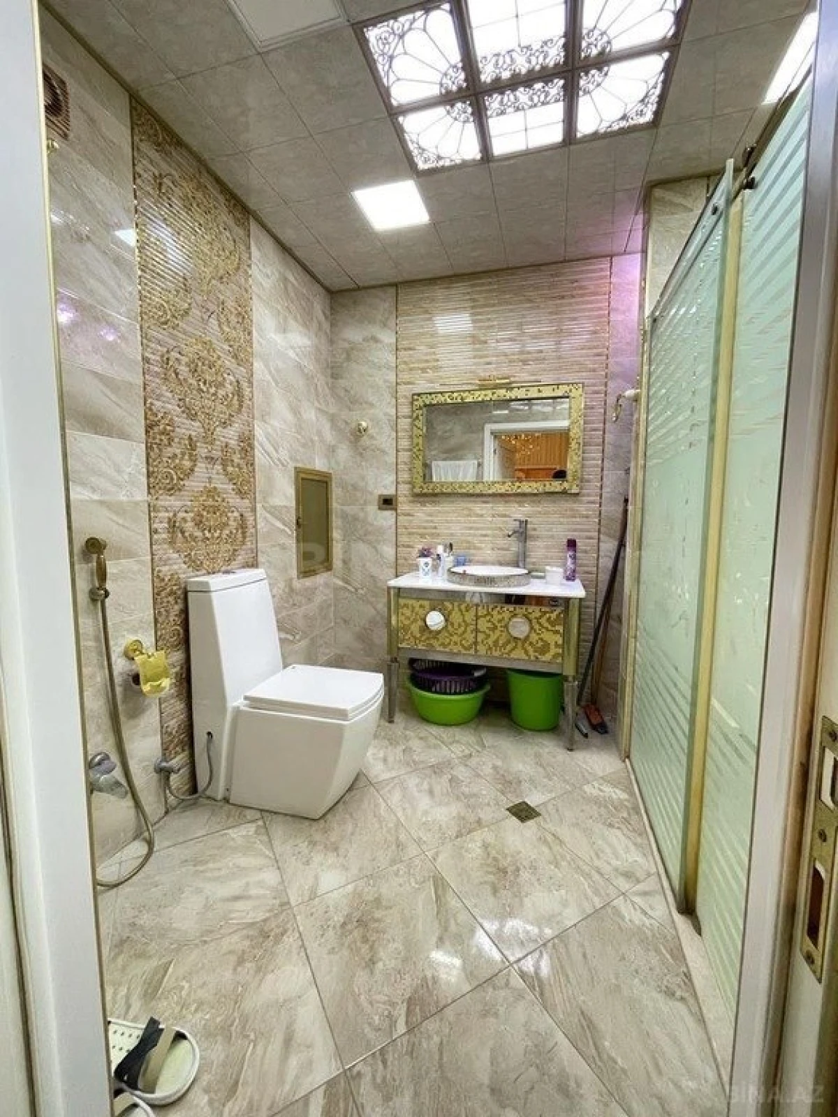 Satılır 3 otaqlı mənzil 110 m²