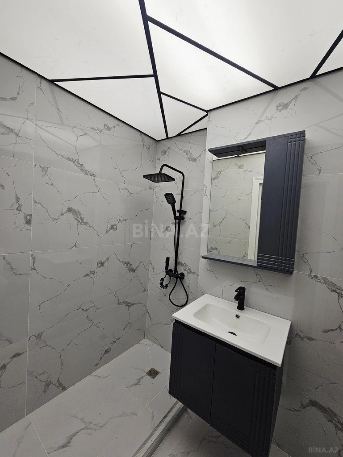 Satılır 3 otaqlı mənzil 86 m²