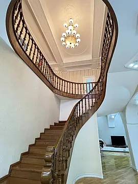 Satılır 7 otaqlı həyət evi 540 m² — Bakı, 8-ci mikrorayon 7 otaq 540.00 m²