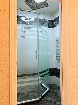 Kirayə verilir 2 otaqlı mənzil 95 m²