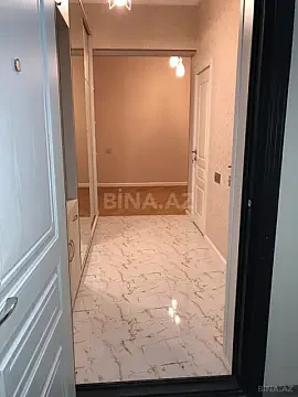 Kirayə verilir 2 otaqlı mənzil 95 m²