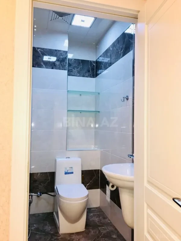 Kirayə verilir 2 otaqlı mənzil 95 m²