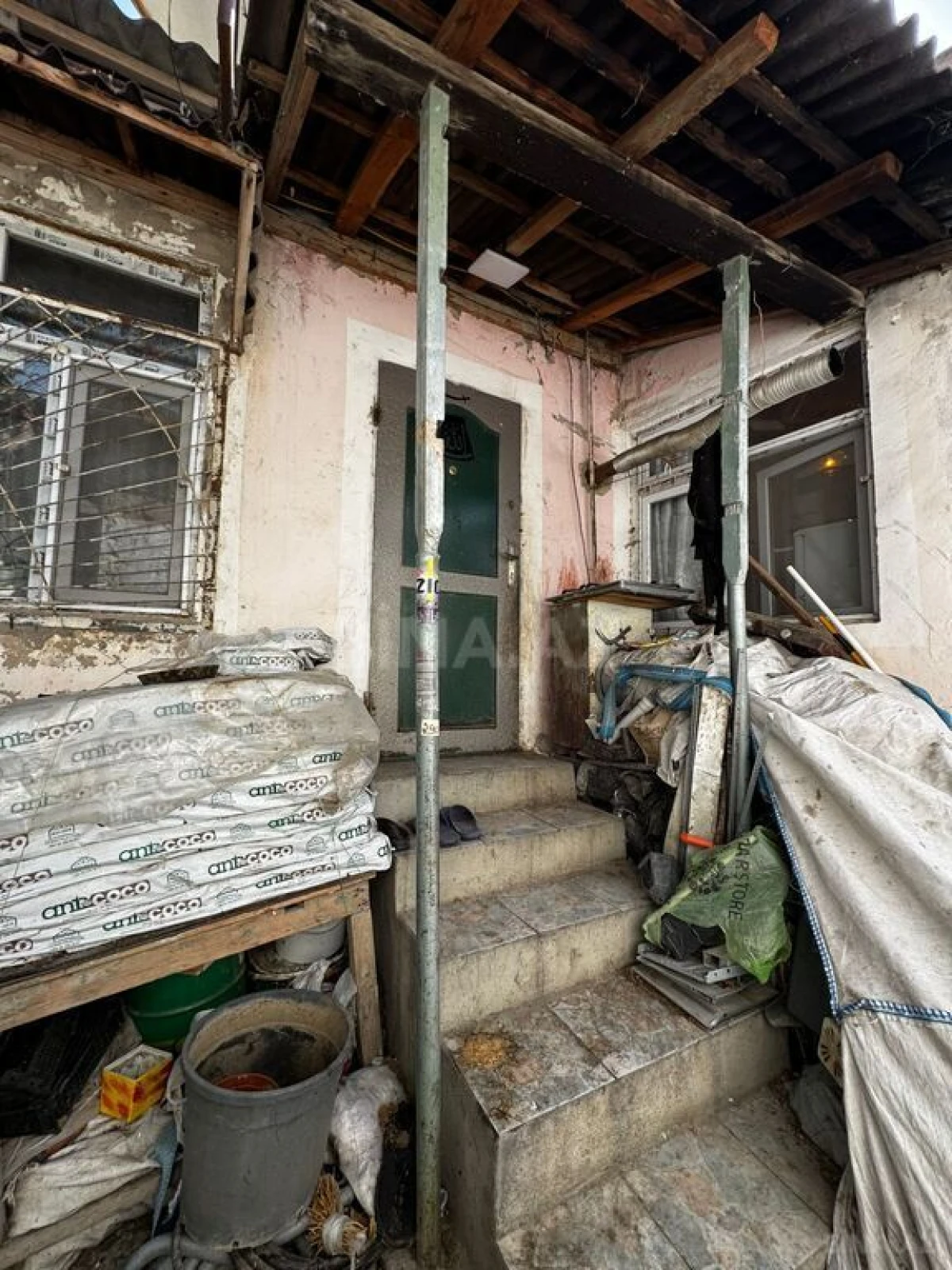 Satılır 3 otaqlı həyət evi 100 m²