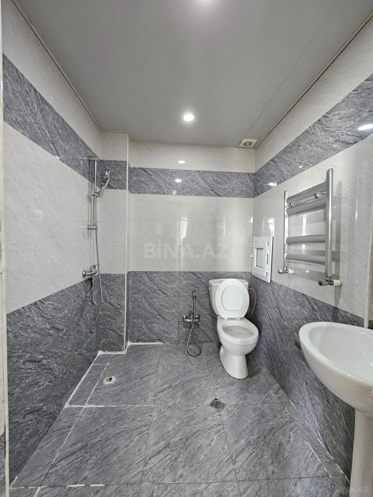 Satılır 3 otaqlı mənzil 80 m²