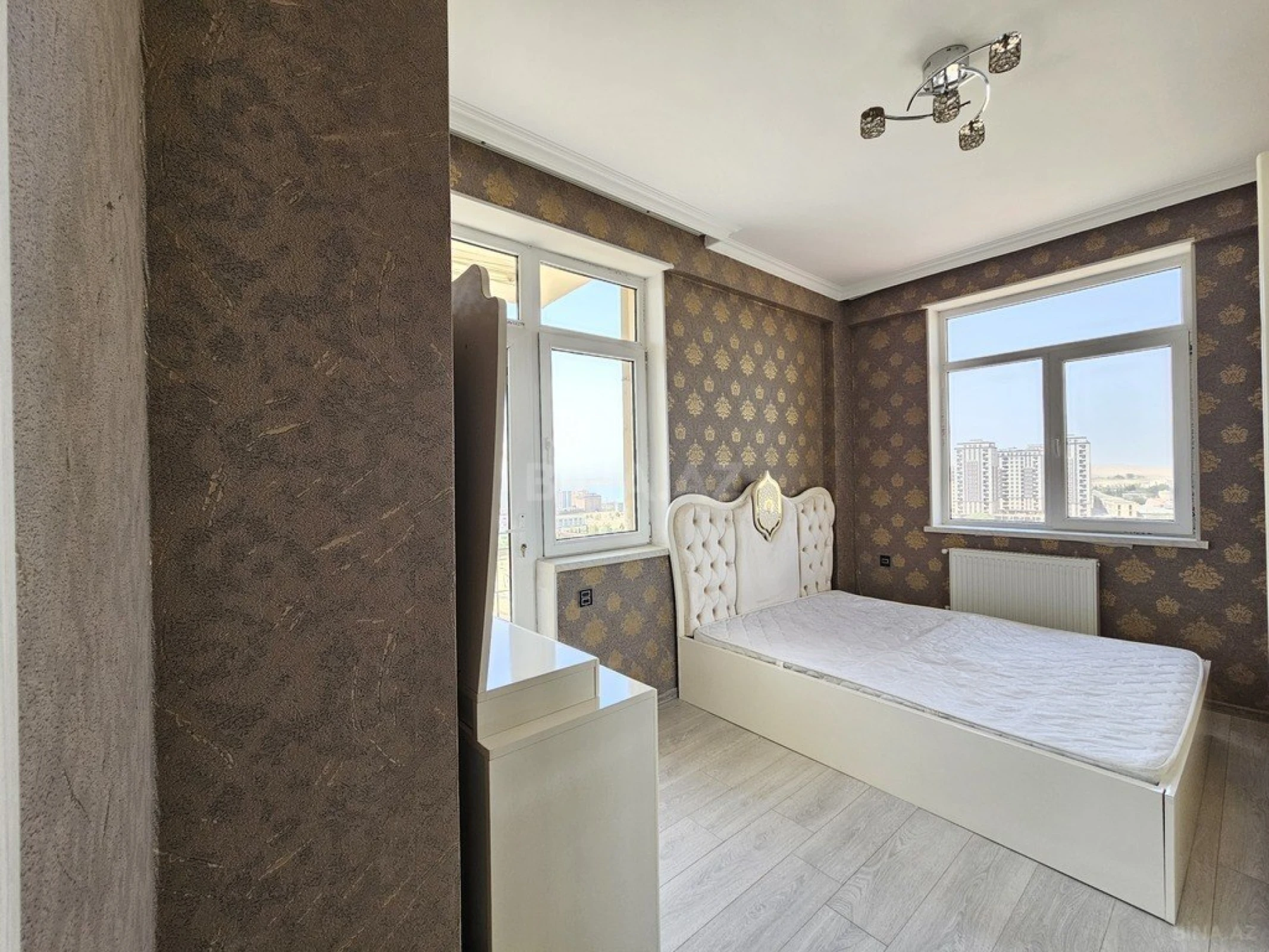 Satılır 3 otaqlı mənzil 80 m²