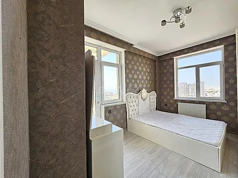 Satılır 3 otaqlı mənzil 80 m²