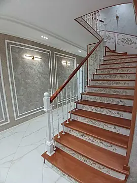 Satılır 4 otaqlı mənzil 160 m²